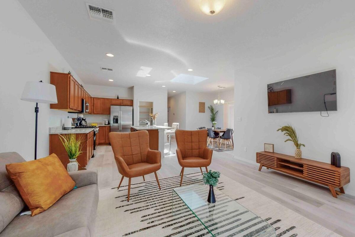 Modern Home 3Br Next To Airport, Netflix, Casino Albuquerque Eksteriør billede