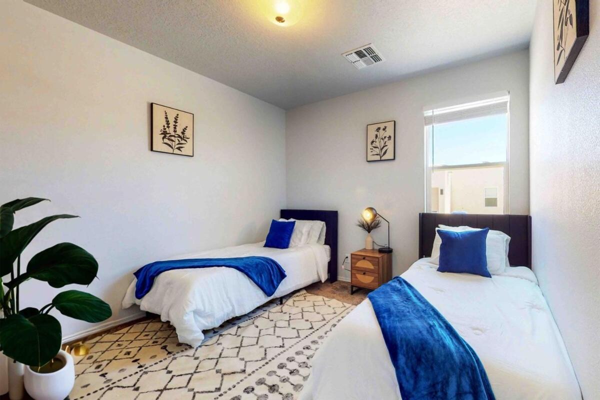 Modern Home 3Br Next To Airport, Netflix, Casino Albuquerque Eksteriør billede